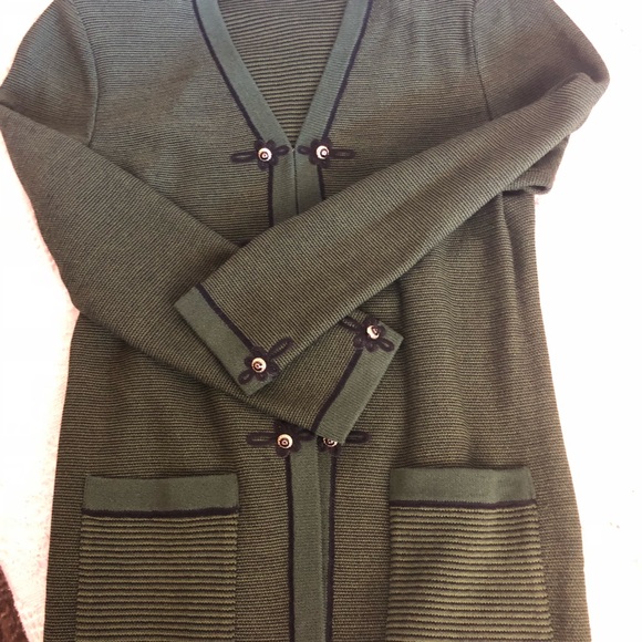 St.John Knit - Picture 3 of 8